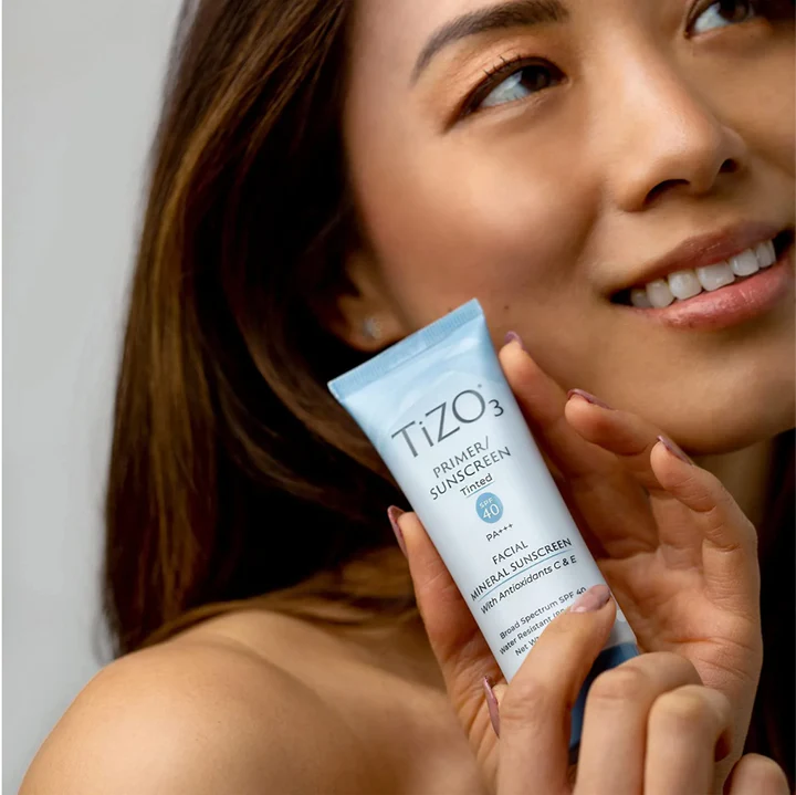 TiZO3 Primer/Sunscreen Tinted SPF40+, 50g.