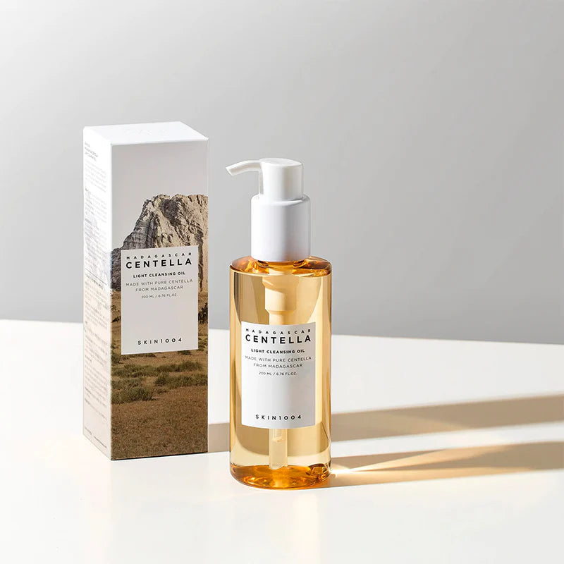 Madagascar Centella Light Cleansing Oil