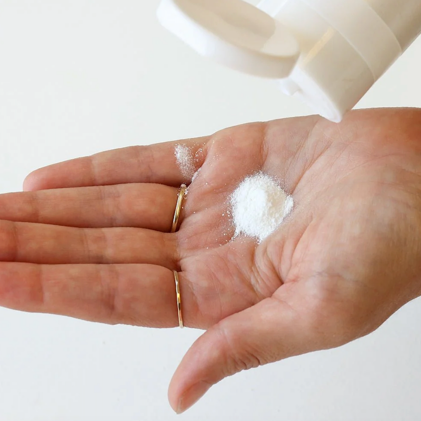 3 - La clear powder wash